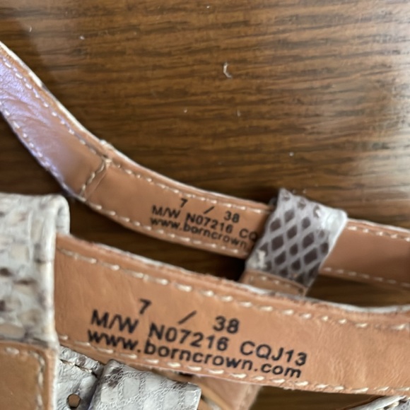 New Crown by Born Leather Myndy Snake Print Heels - Picture 7 of 7